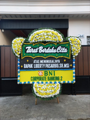 Papan Bunga Duka di Lombok Barat